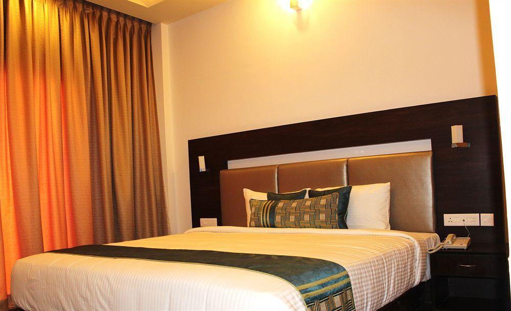 Chris Hotel Whitefield Bangalore Exterior photo