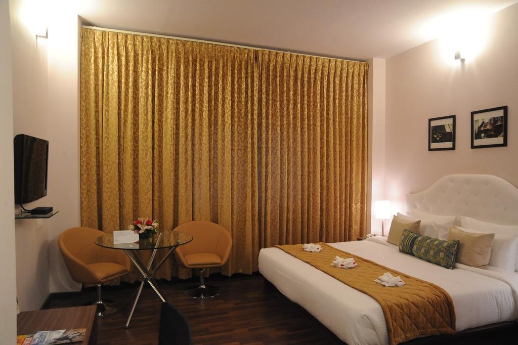 Chris Hotel Whitefield Bangalore Room photo