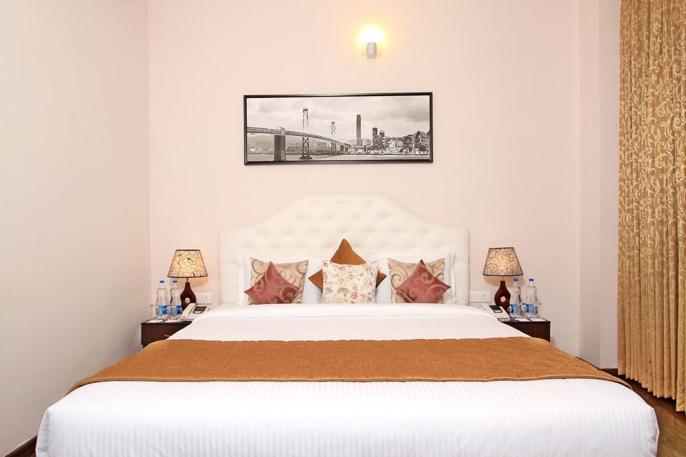 Chris Hotel Whitefield Bangalore Exterior photo